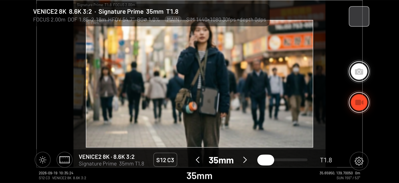 CineLoupe viewfinder: VENICE 2 8.6K 3:2 with a Signature Prime 35mm T1.8, 16:9 90% frame line